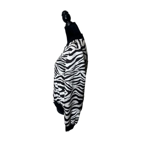 Alice + Olivia Reversible Zebra Feminist Bomber Jacket NWT Size Large - Picture 8 of 17